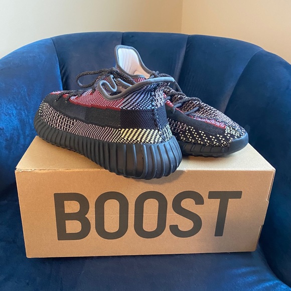 Men’s Yeezy Boost 350 Yecheil - Picture 6 of 8